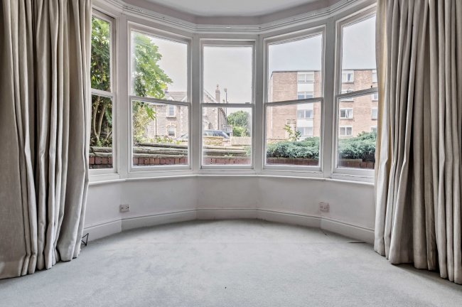 Garden Apartment, 1A Rockleaze Avenue, Sneyd Park, Bristol BS9 1NG
 5