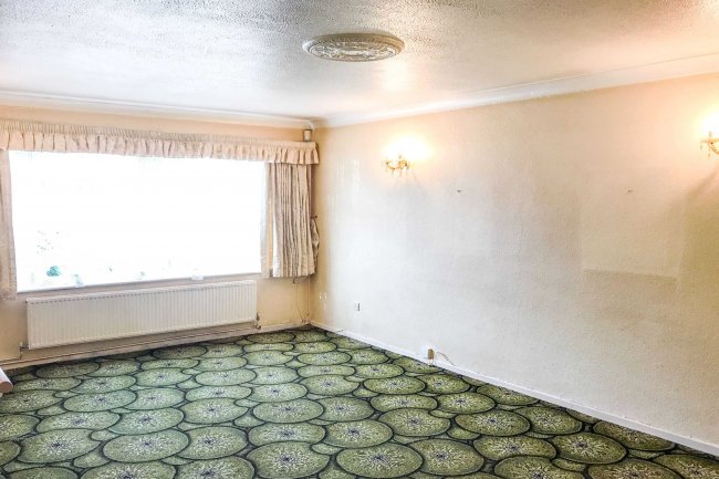 Clovelly, Princess Margaret Road, East Tilbury, Grays, Essex, RM18 8RP 4