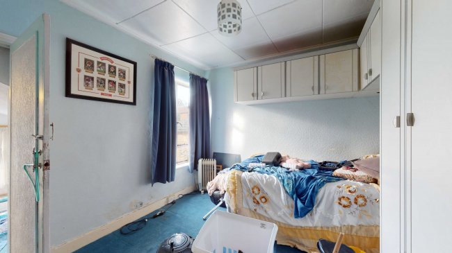 62 Alexandra Road, Englefield Green, Egham, Surrey, TW20 0RR
 2