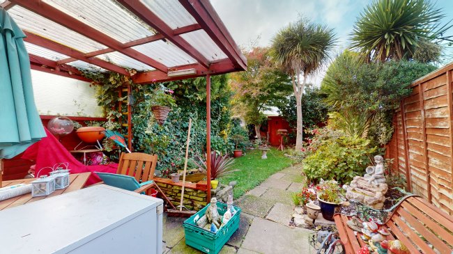 62 Alexandra Road, Englefield Green, Egham, Surrey, TW20 0RR
 2