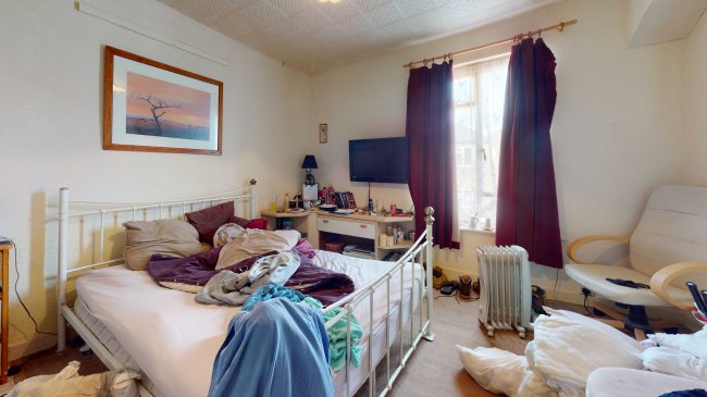 62 Alexandra Road, Englefield Green, Egham, Surrey, TW20 0RR
 2